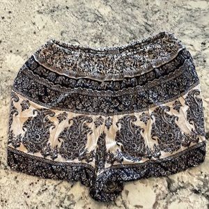 Fabric Free Flow Print Shorts